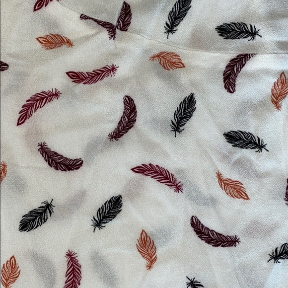 H&M Feather Skirt - Picture 2 of 2